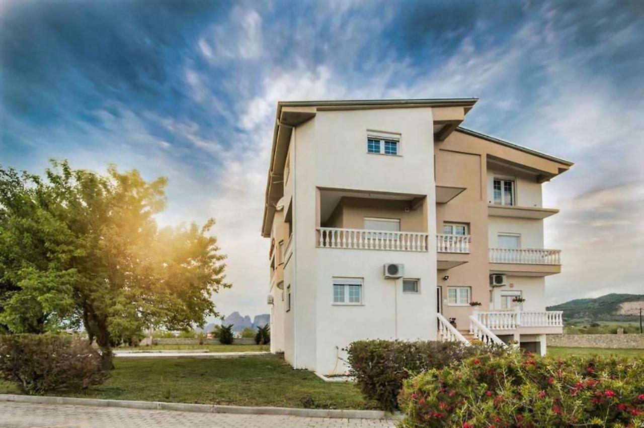 Spilaio At Meteora Otel Kalampáka Dış mekan fotoğraf