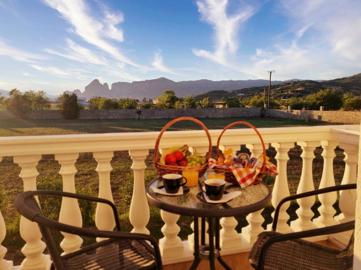 Spilaio At Meteora Otel Kalampáka Dış mekan fotoğraf