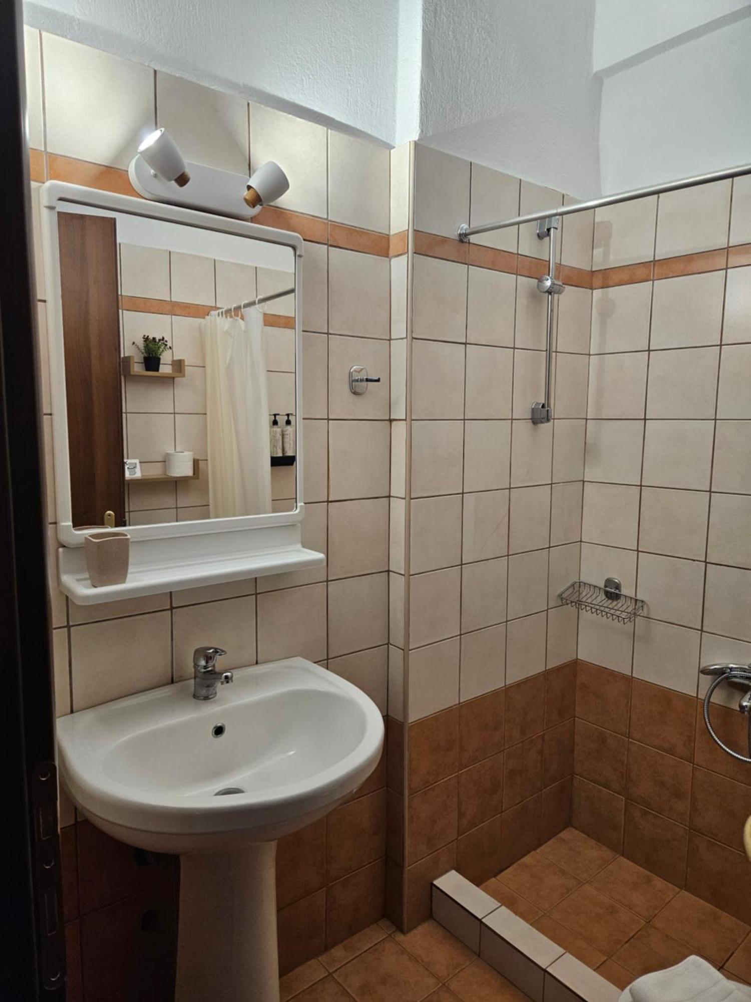 Spilaio At Meteora Otel Kalampáka Dış mekan fotoğraf