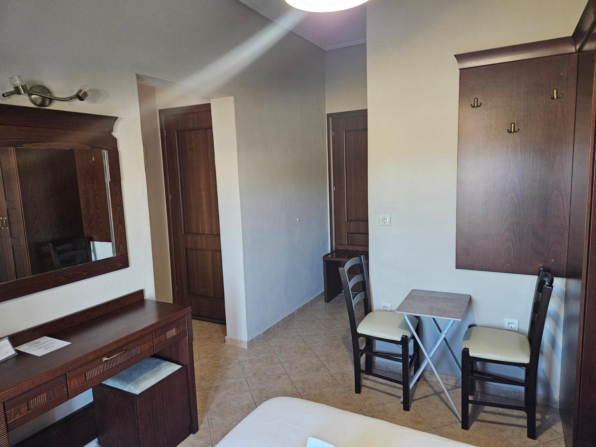 Spilaio At Meteora Otel Kalampáka Dış mekan fotoğraf