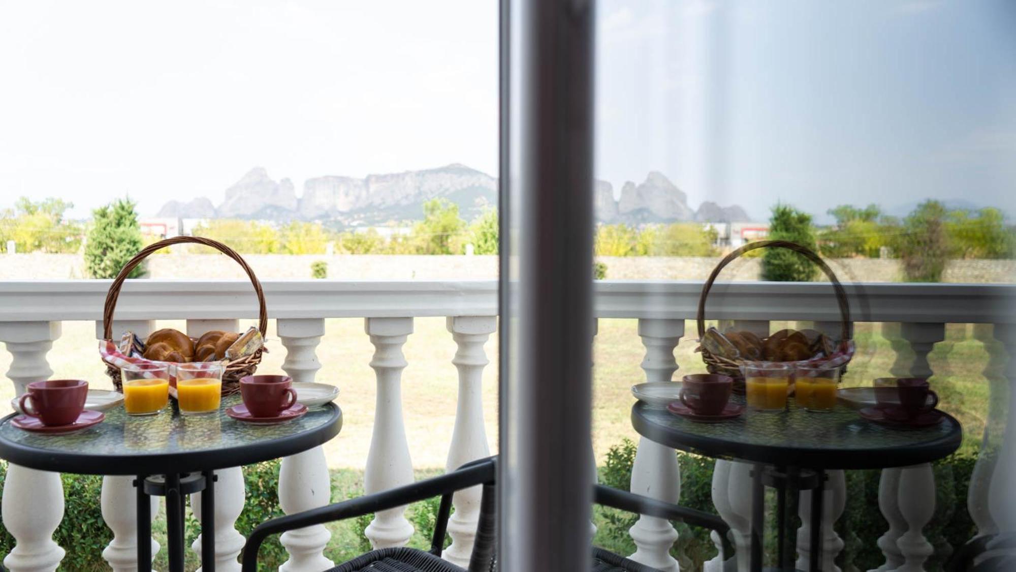 Spilaio At Meteora Otel Kalampáka Dış mekan fotoğraf