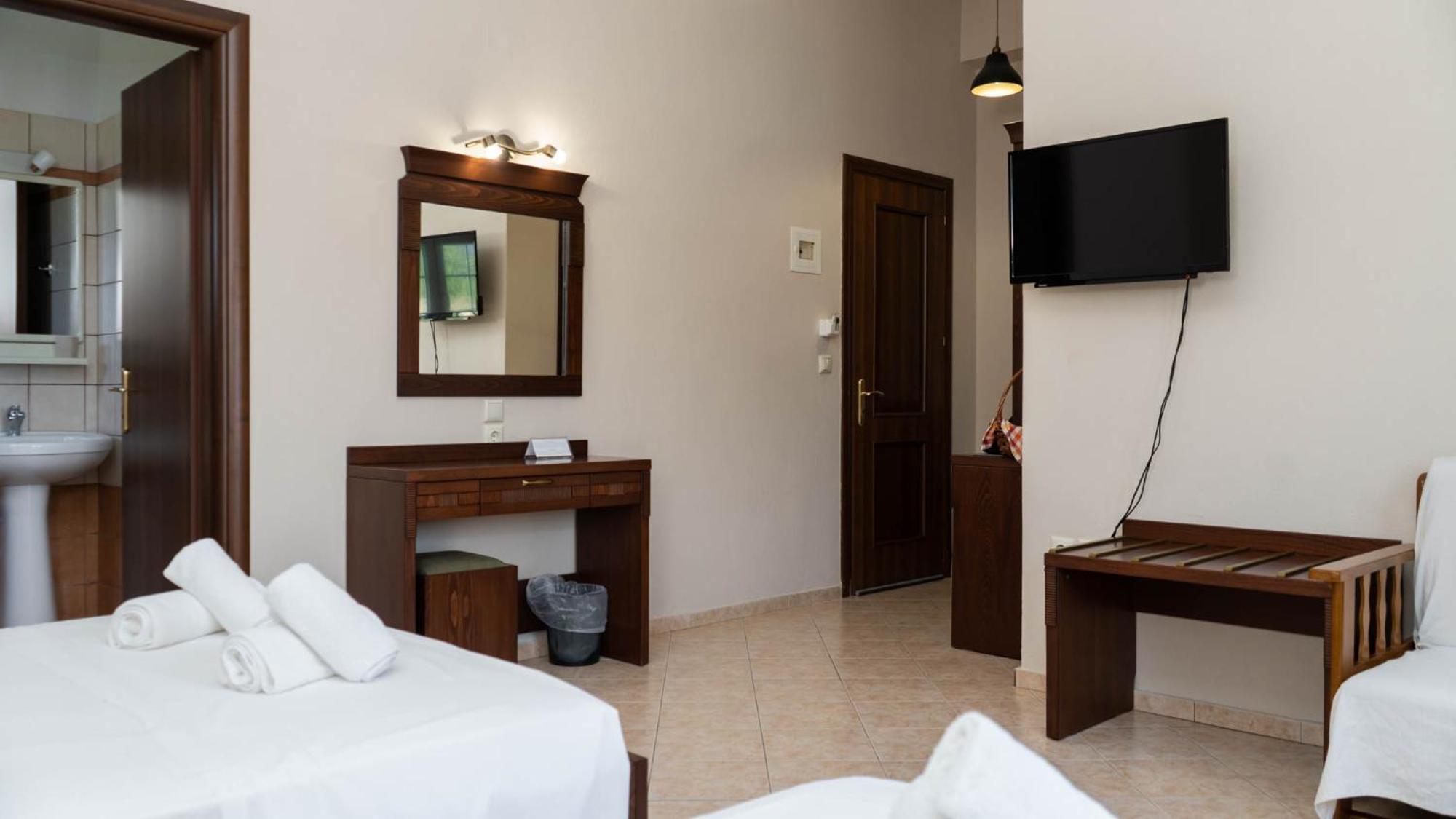 Spilaio At Meteora Otel Kalampáka Dış mekan fotoğraf