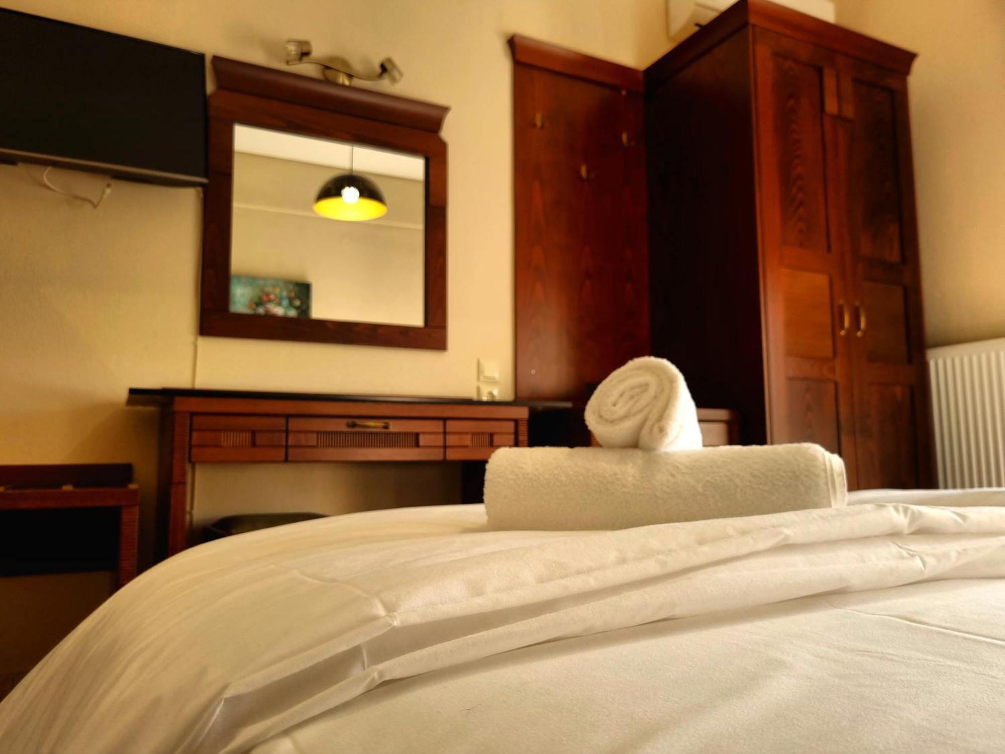 Spilaio At Meteora Otel Kalampáka Dış mekan fotoğraf