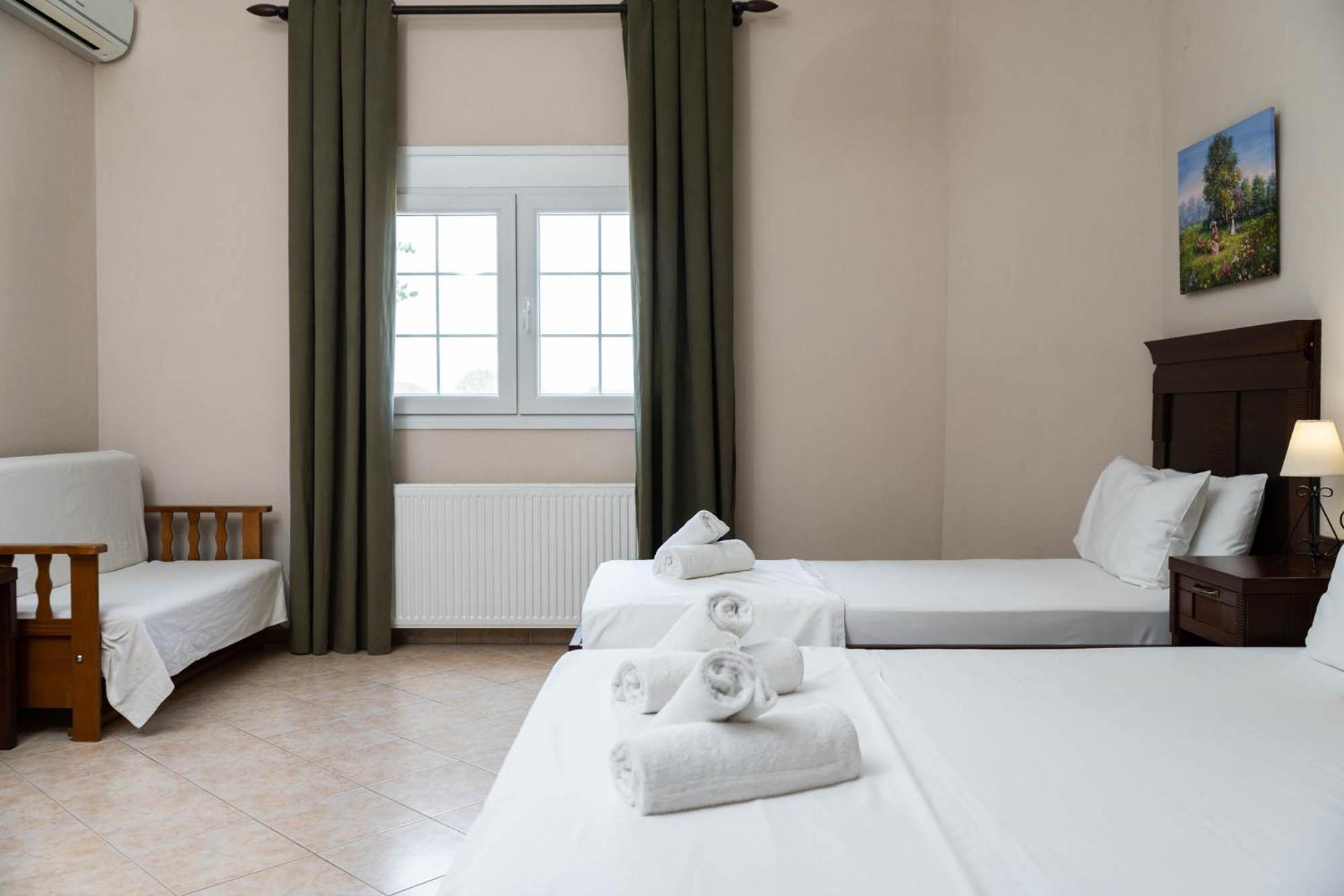 Spilaio At Meteora Otel Kalampáka Dış mekan fotoğraf